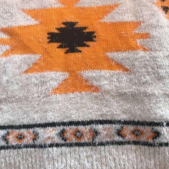 Sweater, Aztec/ Indigenous/ Native Print - Picture 5 of 7